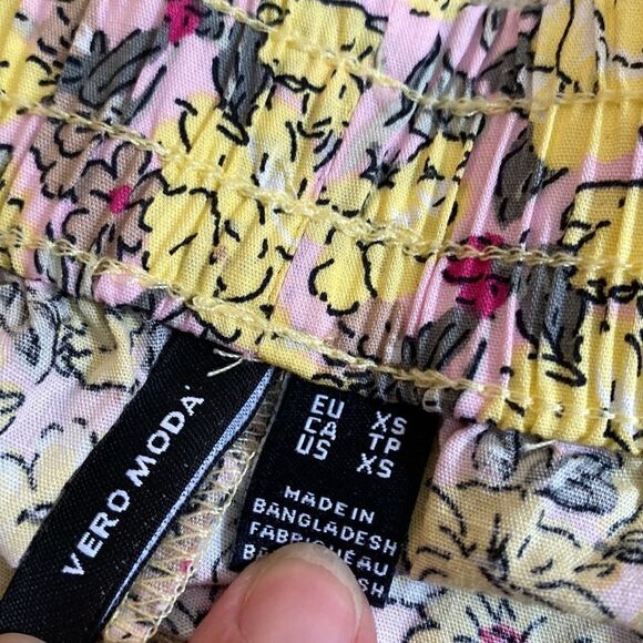 Vero Moda Floral Mini Skirt-XS - Picture 2 of 5